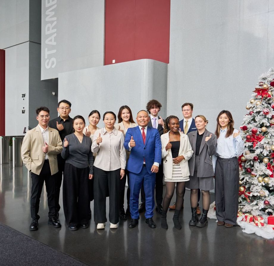 The HUABOOST team at the Shanghai office